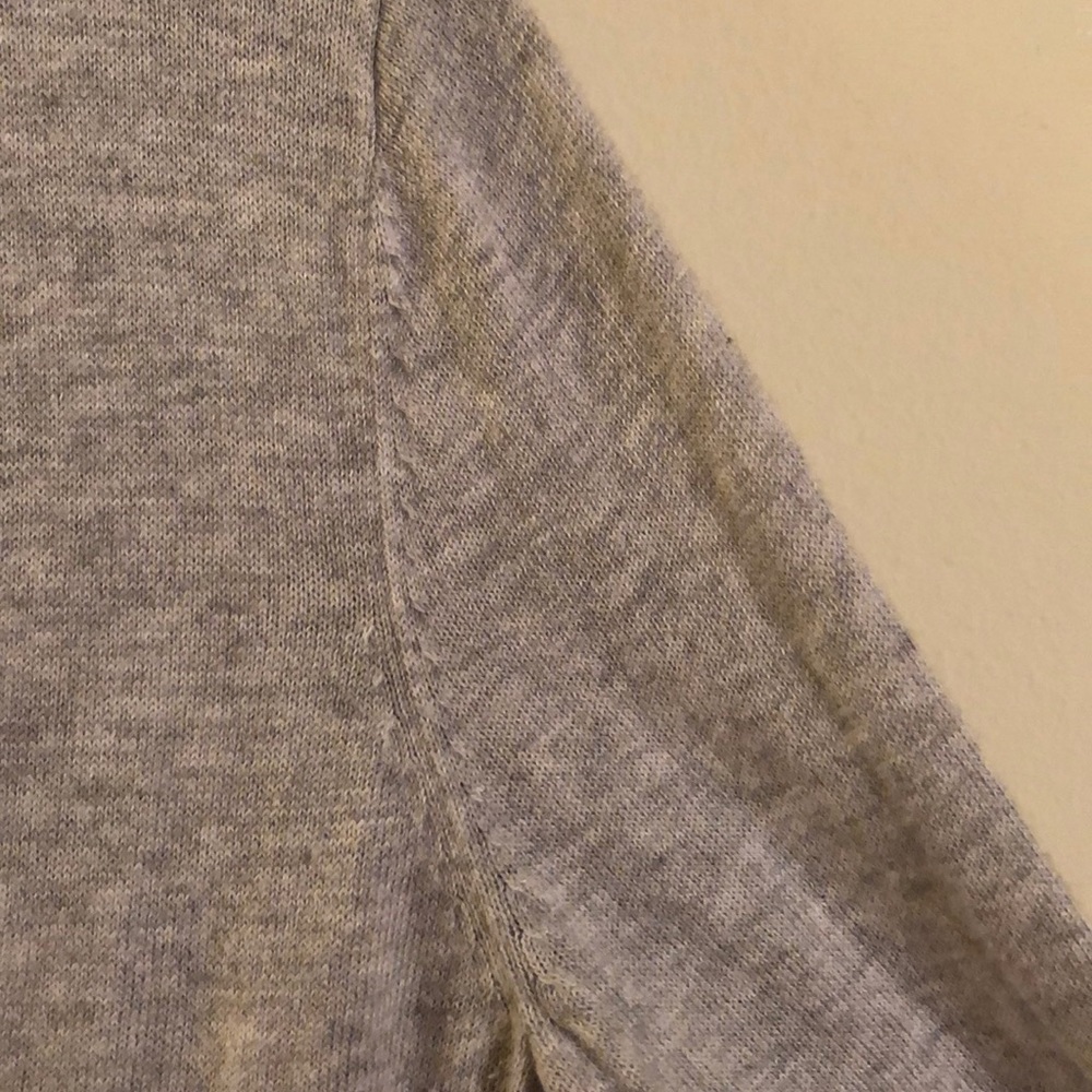 Gray sweater - Picture 5 of 7